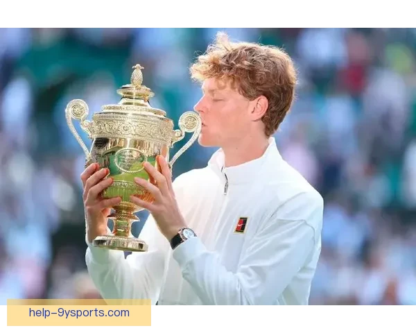 聚焦国际网坛风云变幻新星崛起与老将争锋赛场巅峰对决格局重塑