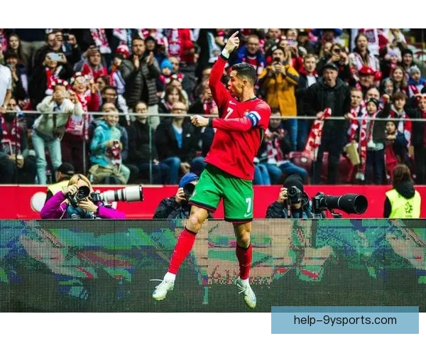 C罗职业生涯精彩瞬间与荣耀成就全景解析 C罗职业生涯精彩瞬间与荣耀成就全景解析