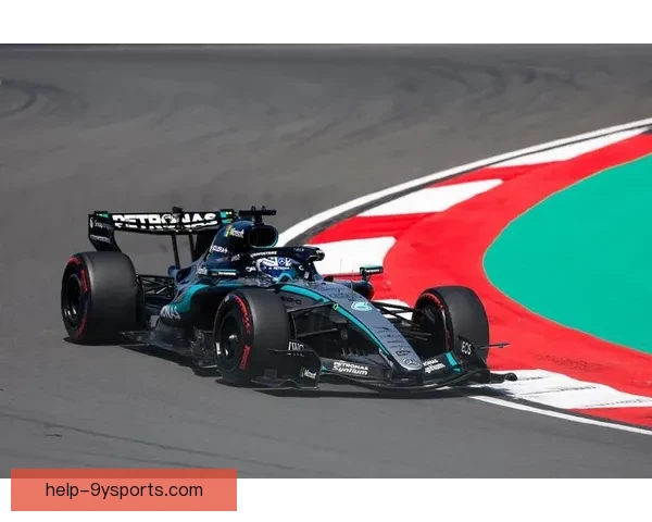 F1赛季激战升级红牛车队强势领跑法拉利与梅赛德斯角逐紧张加剧