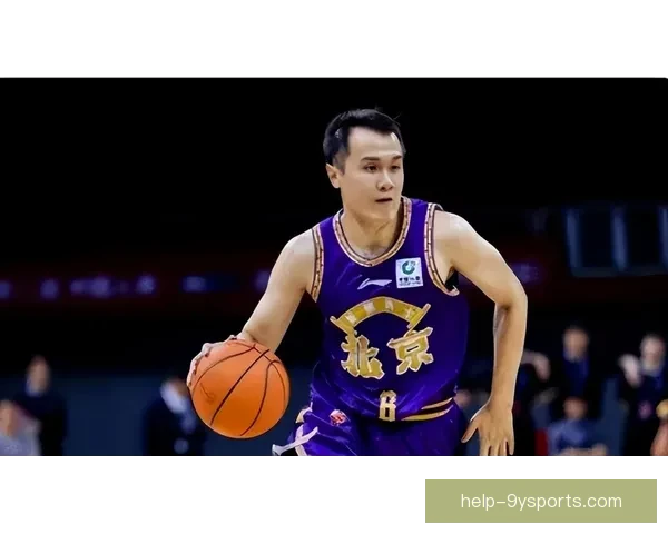 中国篮球联赛激战正酣各队新星表现引发球迷热议 中国篮球联赛激战正酣各队新星表现引发球迷热议