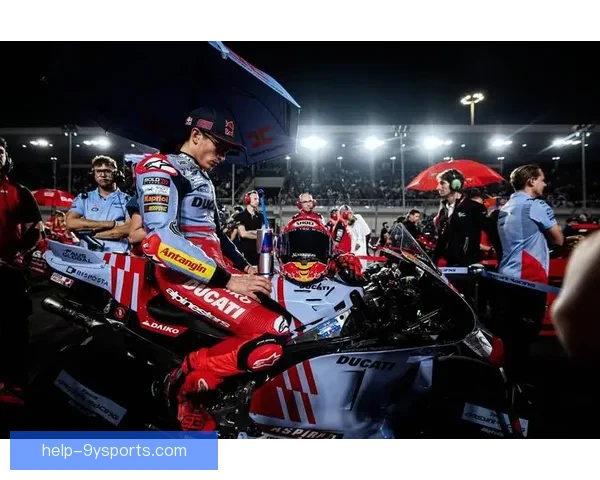 MotoGP赛季最新动态：顶级车手表现激烈、赛道竞争白热化